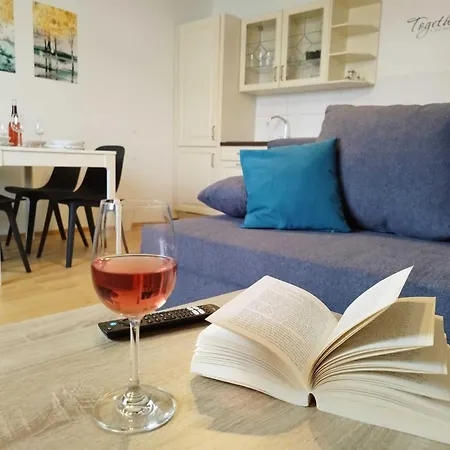 Ferienzimmer Reinisch In Διαμέρισμα Tattendorf