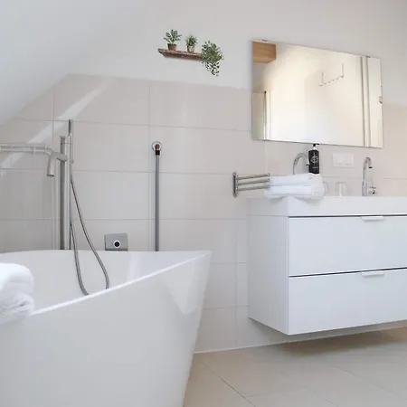 Ferienzimmer Reinisch In Apartmán Tattendorf